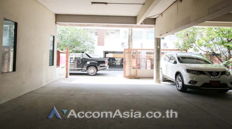 6  Office Space For Rent in Phaholyothin ,Bangkok  at Baan Jaroensook AA14293